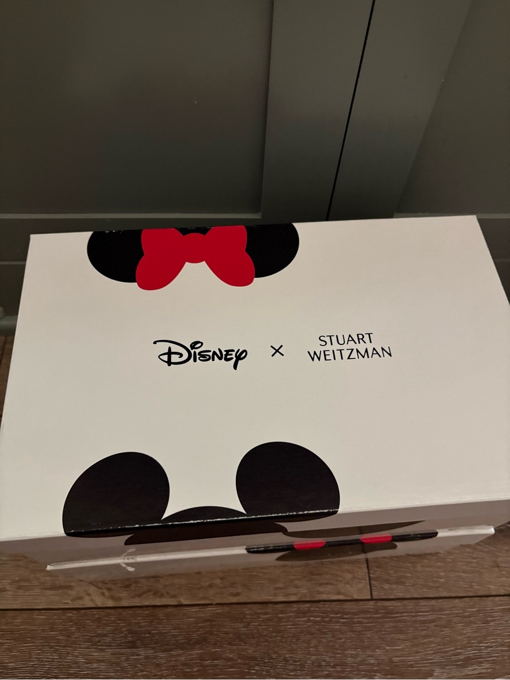 New in Box Disney x Stuart Weitzman Minnie and Mickey Heels Size 8 - Picture 11 of 15